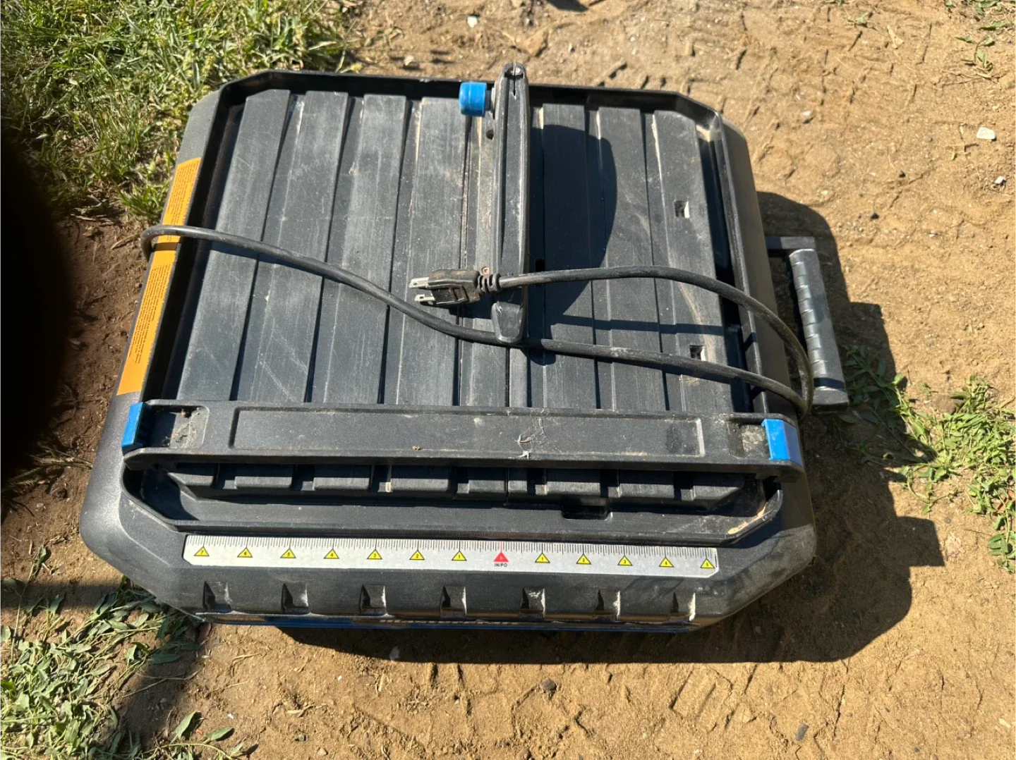 Mastercraft 4 1/2" Wet Tile Saw image indicator(3)