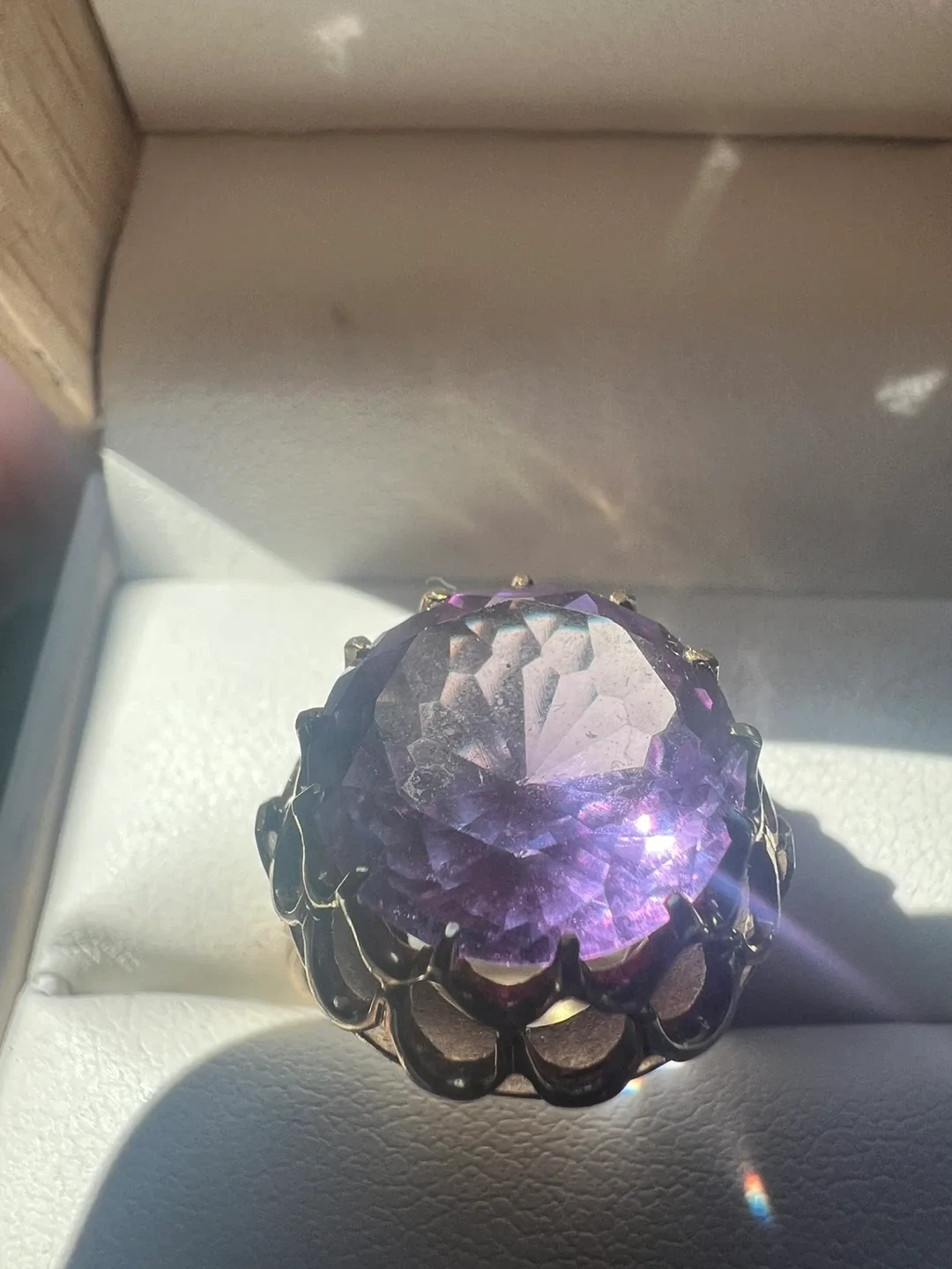 14 k Vintage amethyst 10 carat  Ring thumbnail