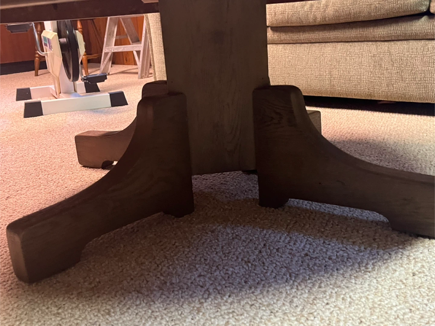 Solid Oak Round Pedestal Coffee Table - photo 2