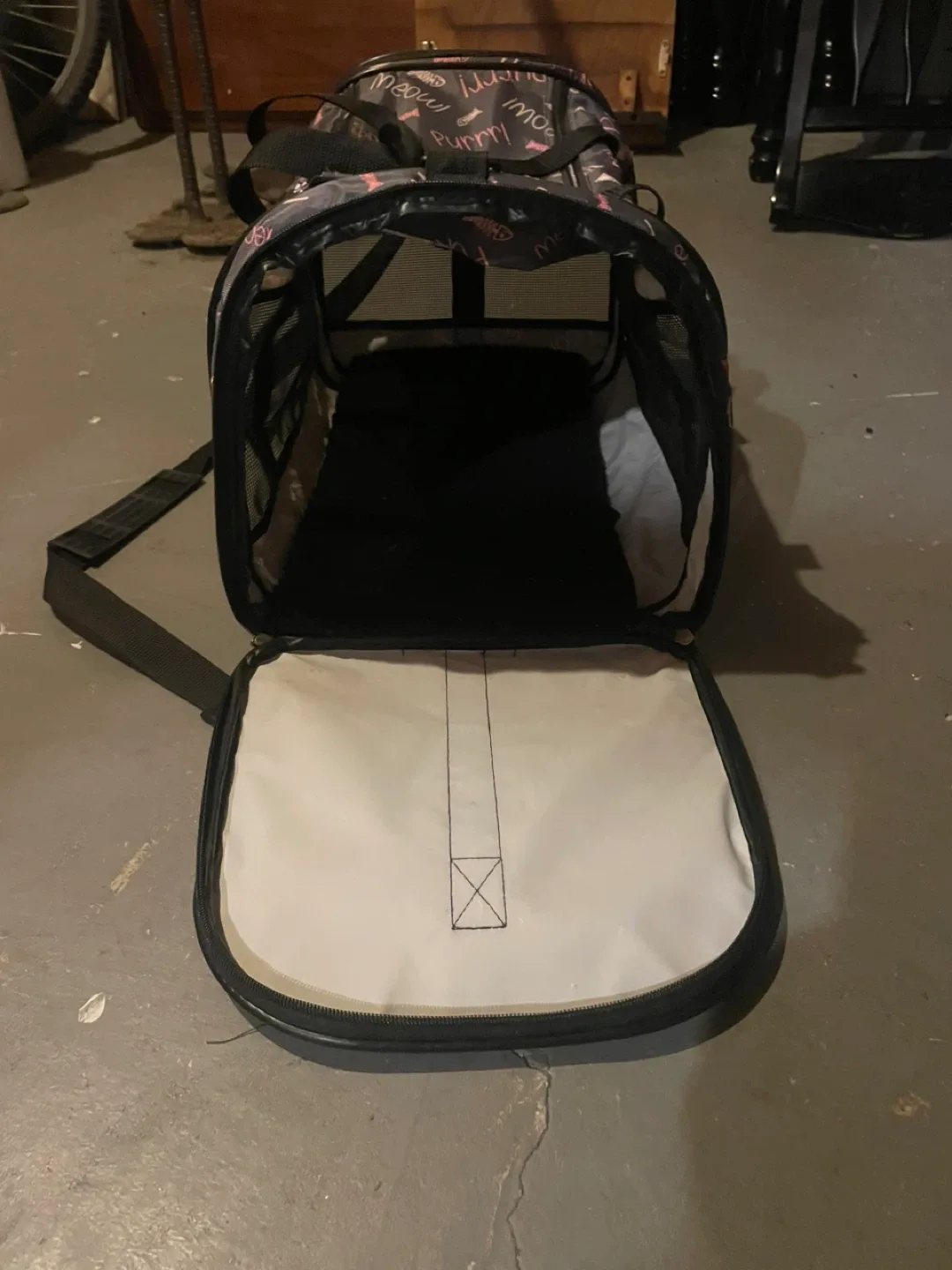 Cat Carrier - Meow/Purr Print image indicator(7)