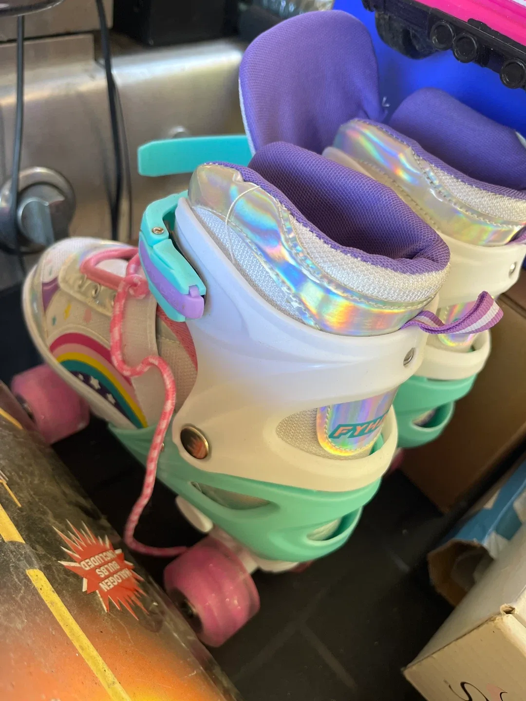 FYH Roller Skates - Rainbow Design thumbnail