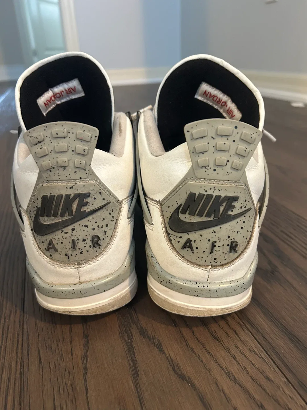 White cement Jordan 4s image indicator(2)