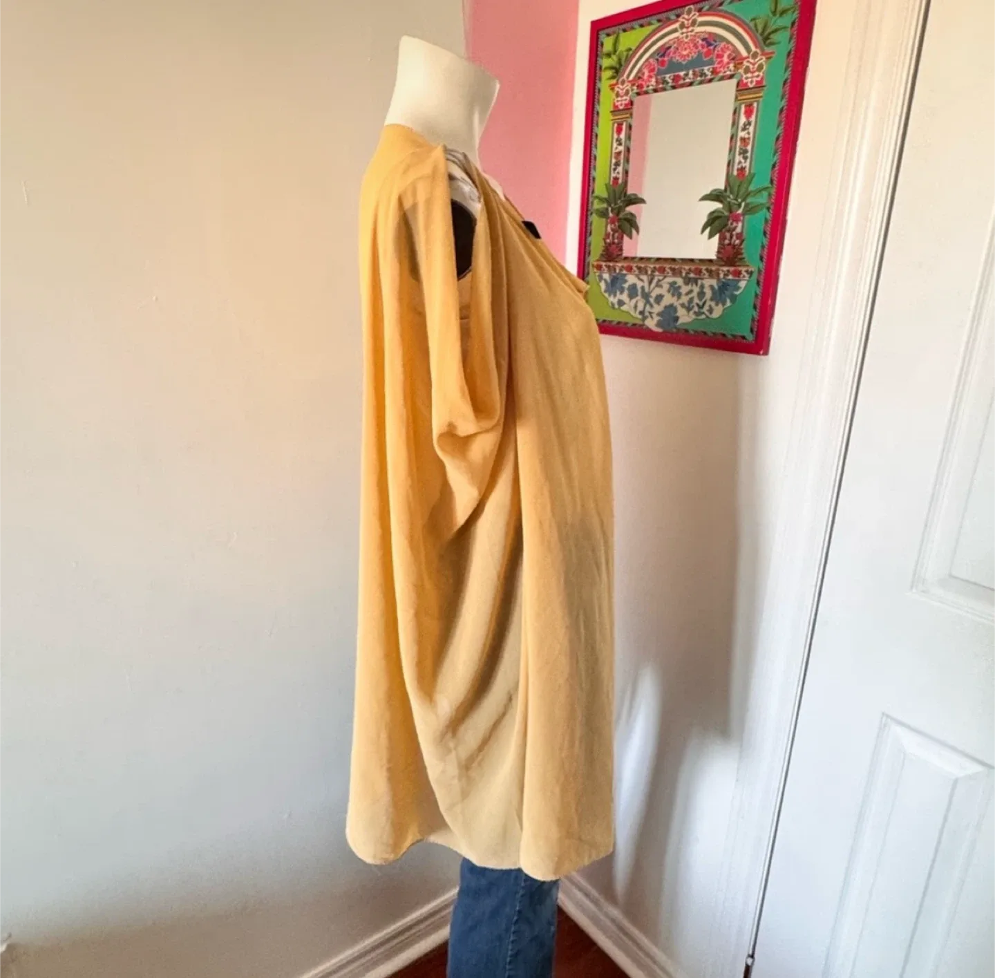 Gold Sleeveless Sheer Cardigan image indicator(2)