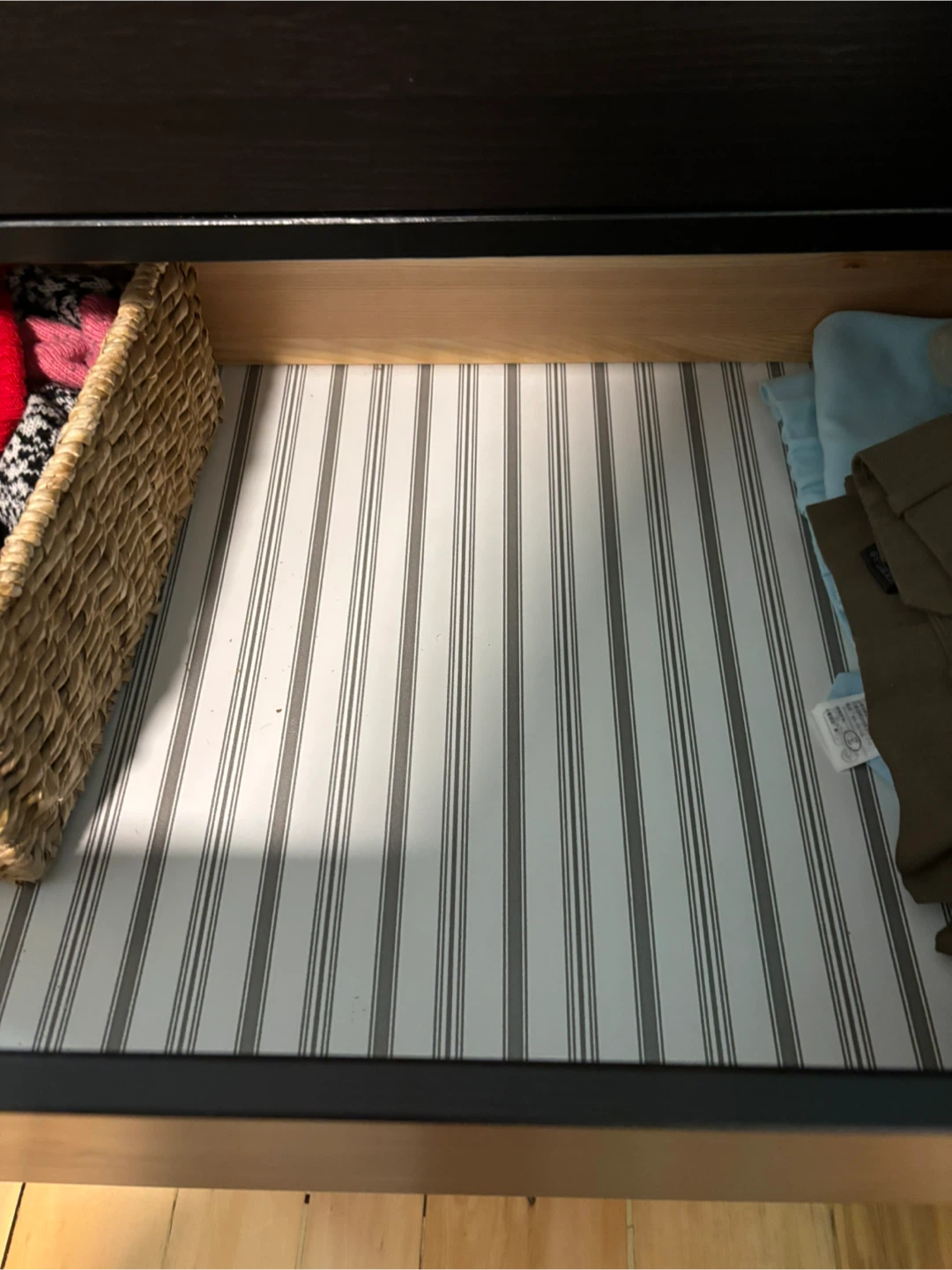IKEA Hemnes 3-Drawer Chest - Black/Brown - photo 3