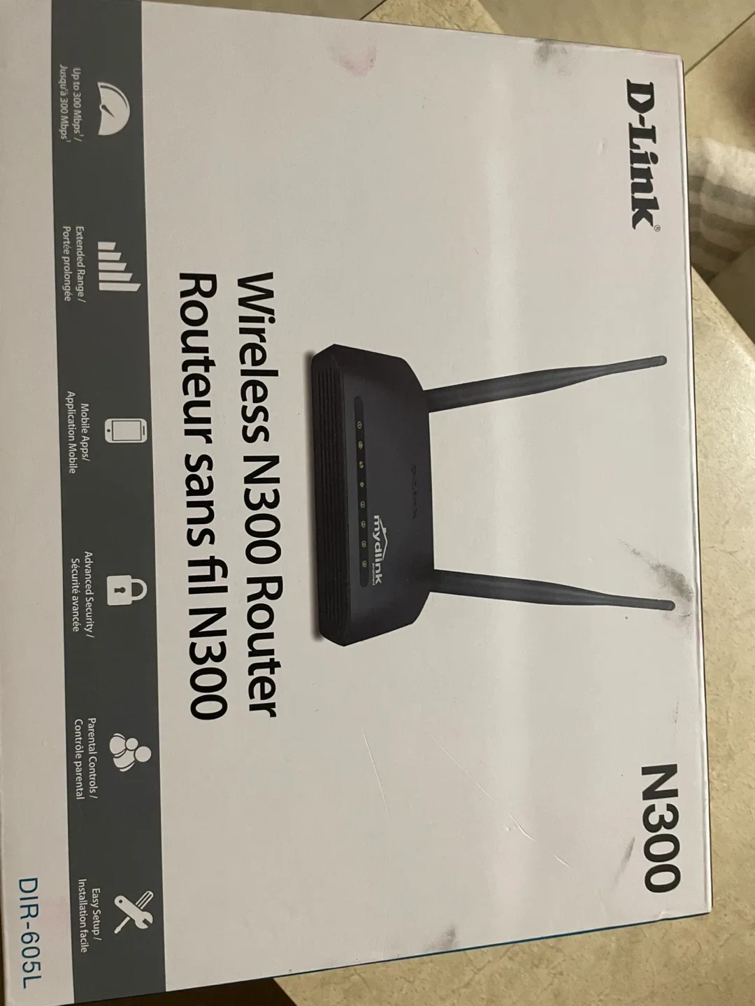 D-Link Wireless N300 Router DIR-605L thumbnail