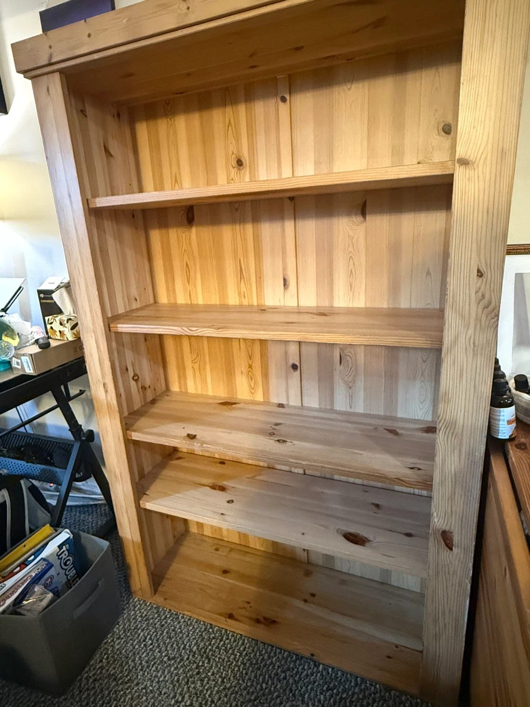 Wooden Bookshelf with adjustable shelves - photo 2