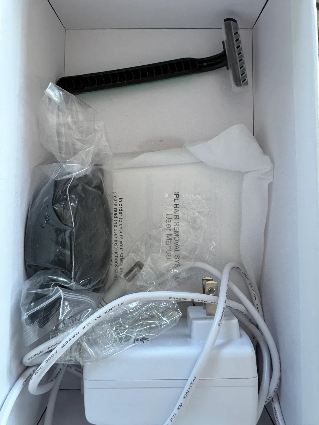 IPL Hair Removal Device – Home Use image indicator(4)