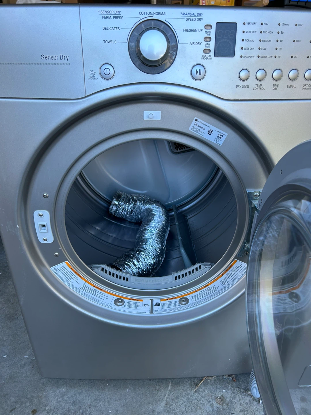 LG Washer and Dryer Set - fully functional or for parts - photo 2