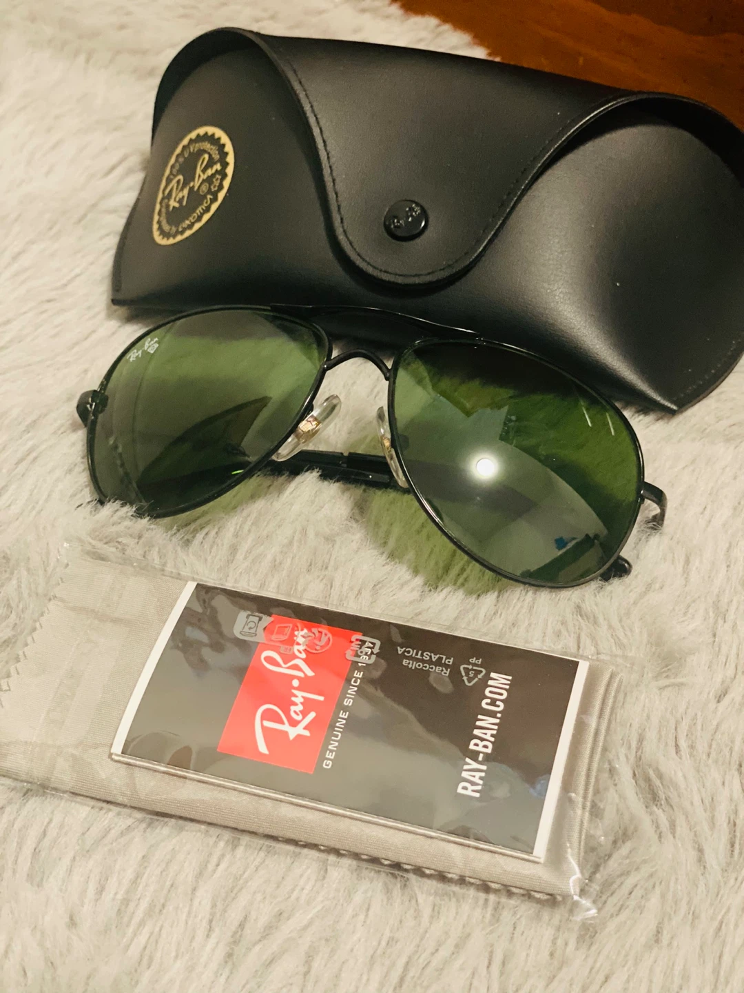 Ray-Ban Aviator Sunglasses with Case