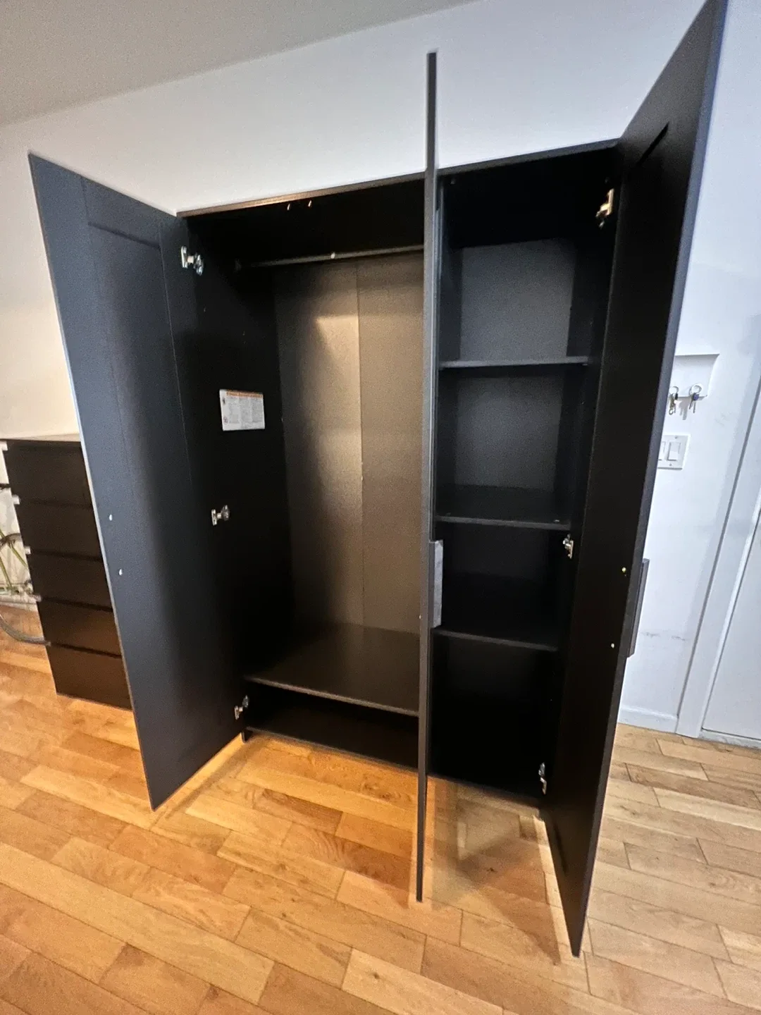 IKEA PAX Wardrobe with Mirror Doors image indicator(4)