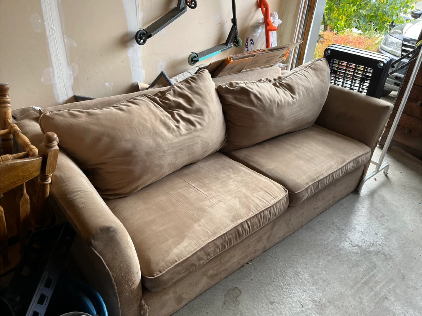 Beige microfibre sofa