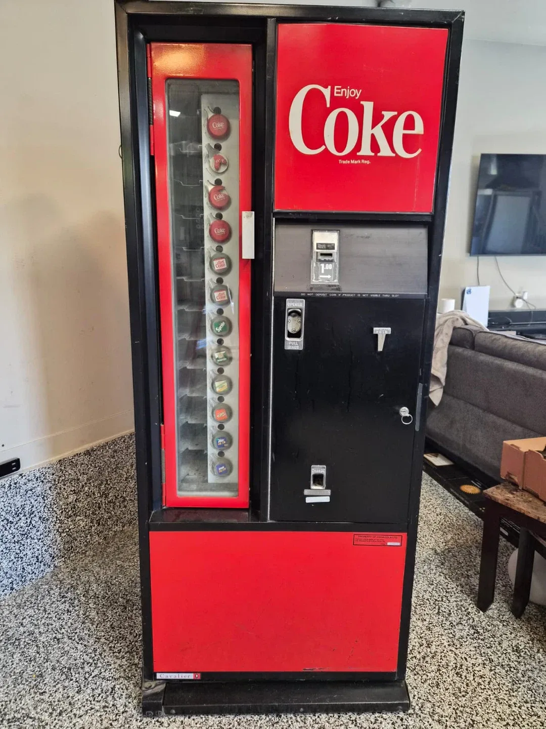 Vintage Cavalier Coke Vending Machine image indicator(2)