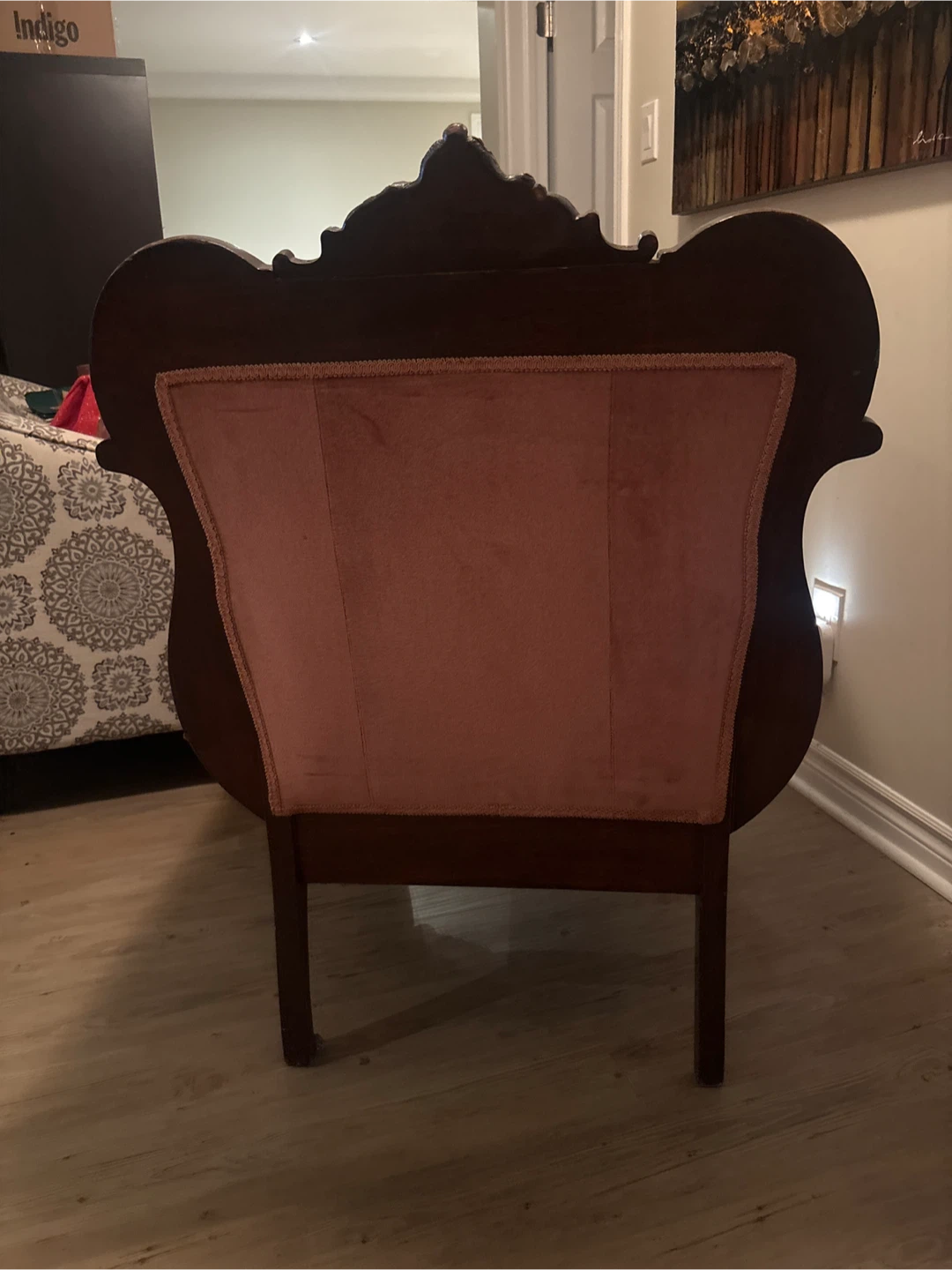 Antique Style Armchair - Great Condition! - photo 2