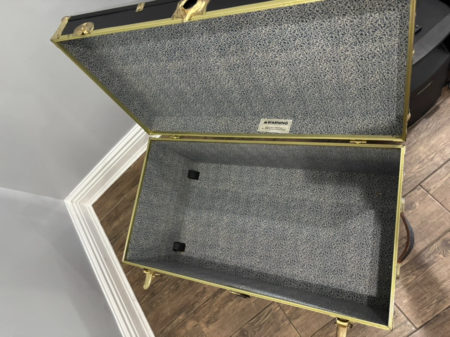 Vintage Black Steamer Trunk - photo 3