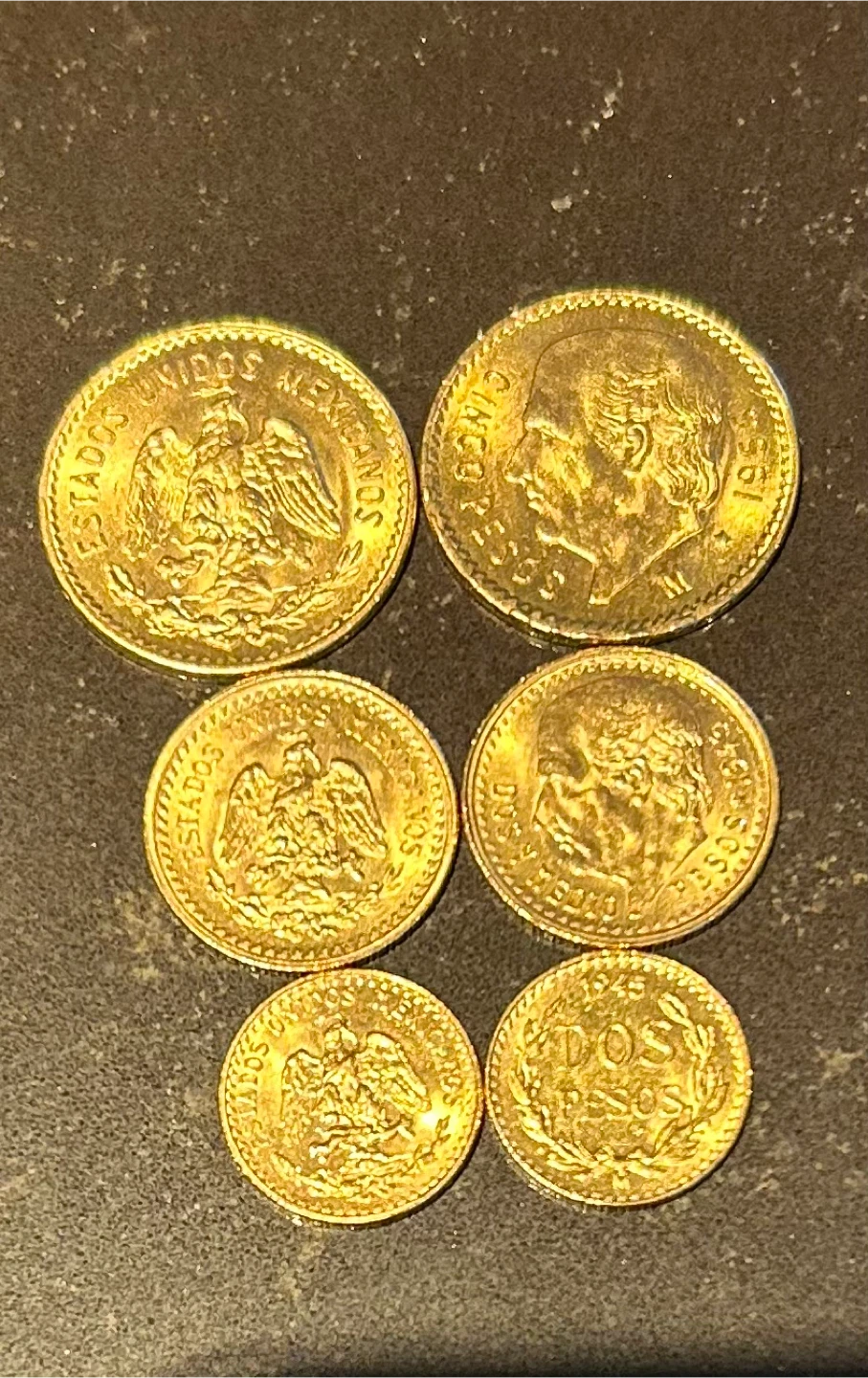Two Sets of Three Mexican 21k Gold Pesos - photo 2