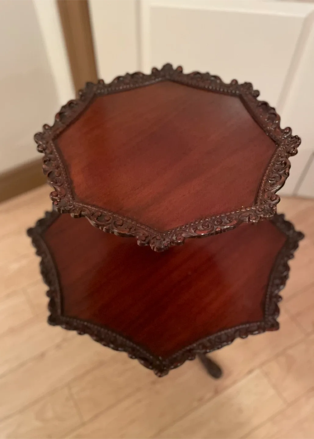 Two-Tiered Mahogany Side Table image indicator(3)
