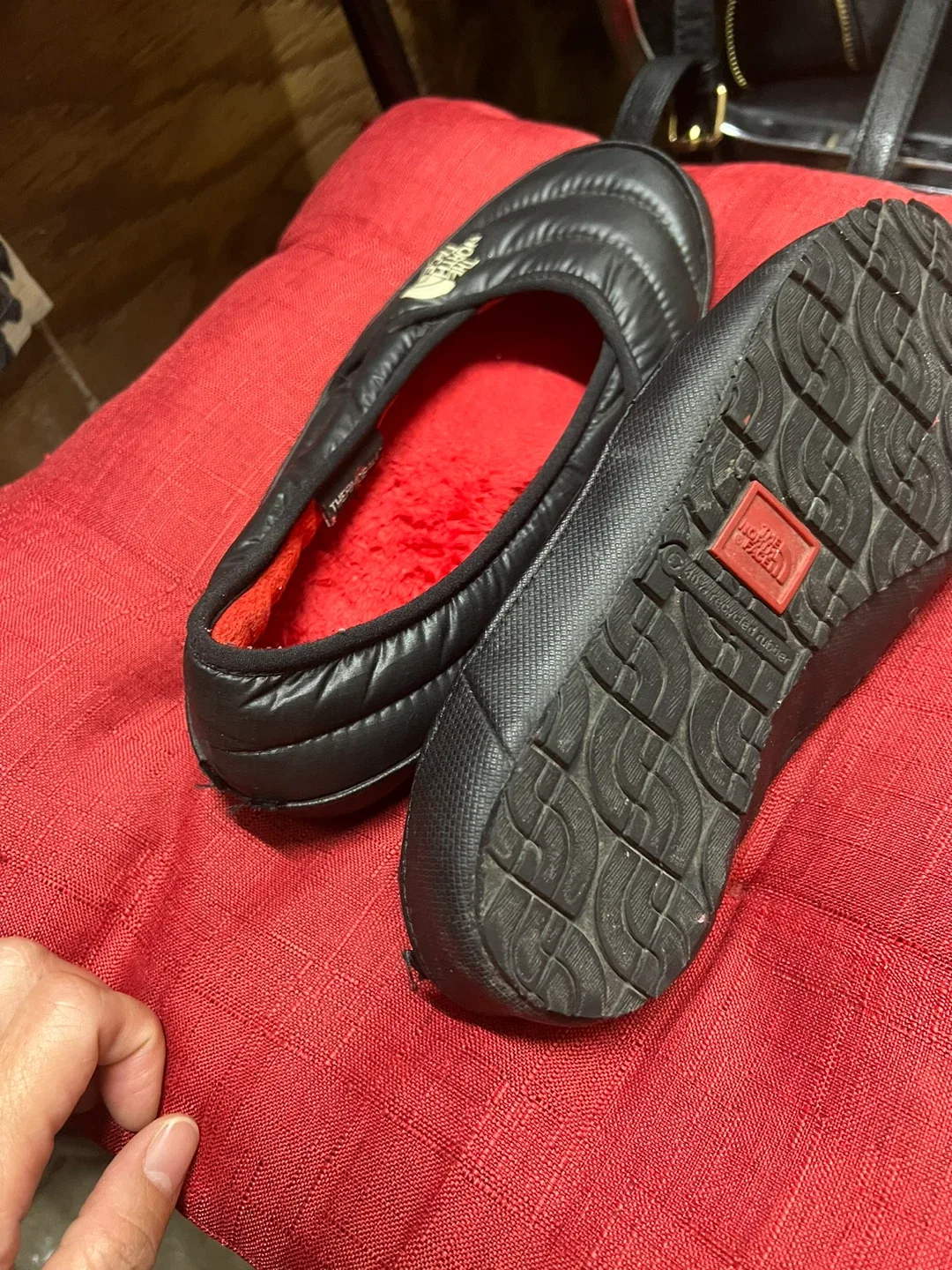 The North Face Black Shoes image indicator(3)
