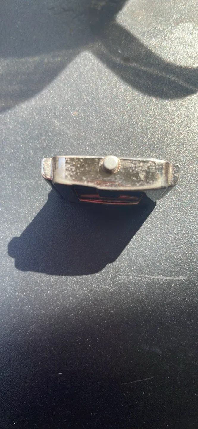 Gucci Quartz Watch image indicator(3)