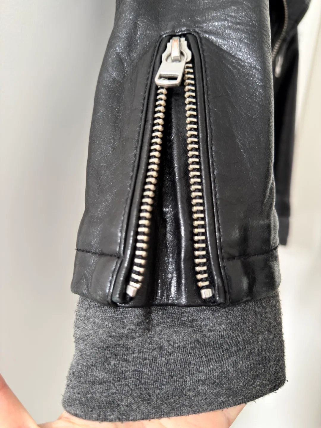 ONLY Black genuine Leather Jacket (Size S) detachable hood image indicator(7)