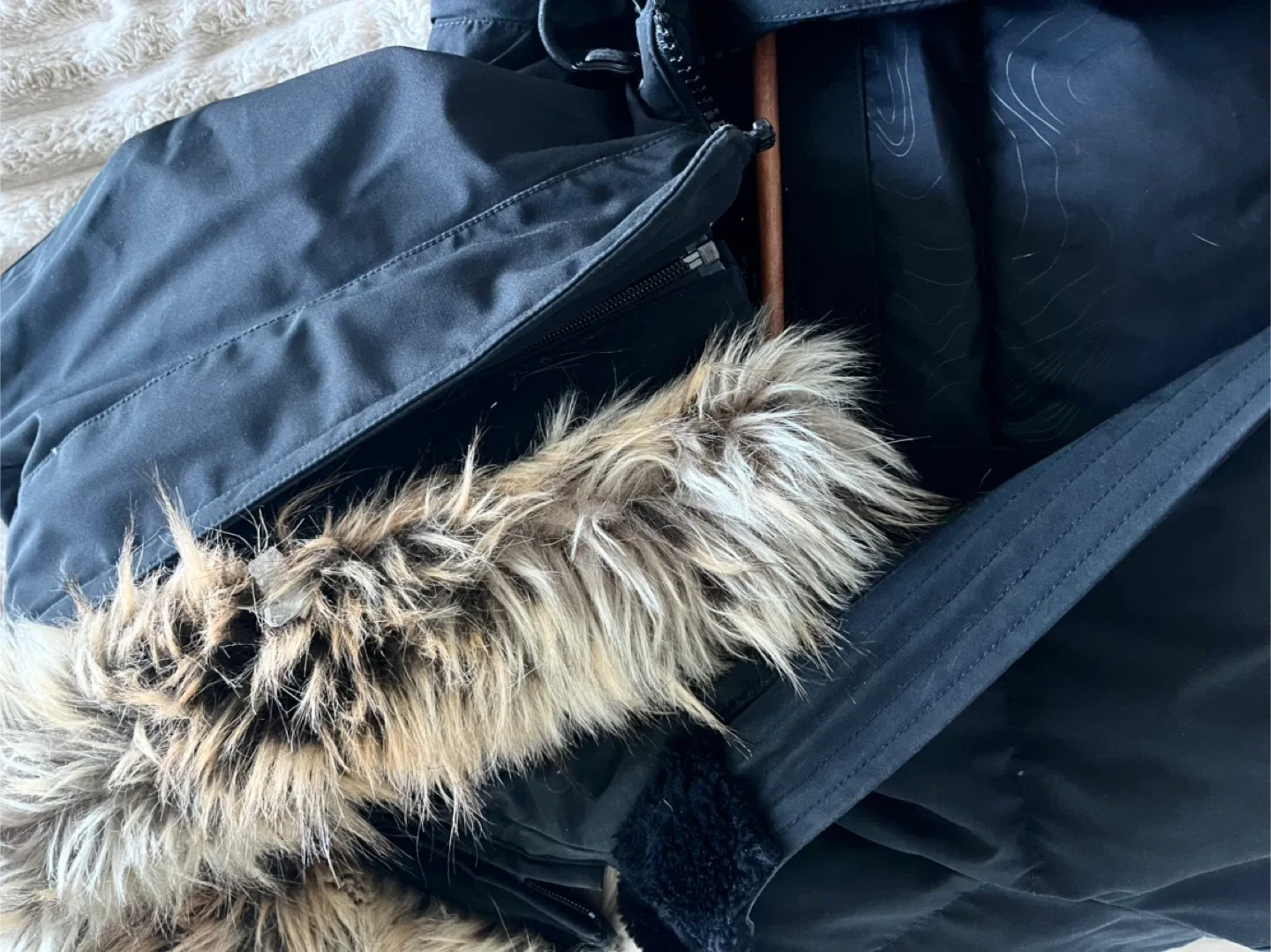 TNA Climate Lab Long Puffer Coat - Size L image indicator(6)