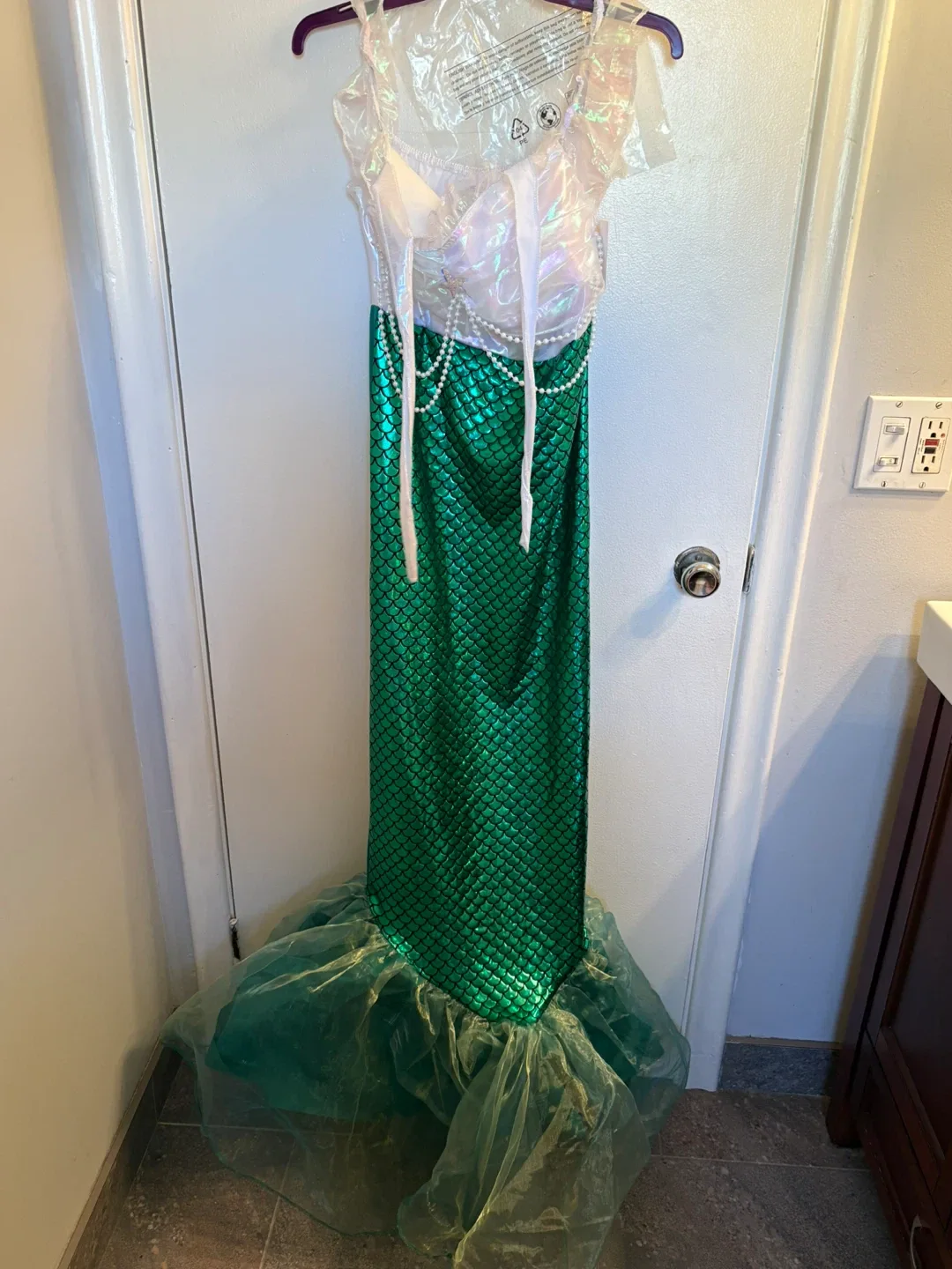 Siren Mystique Mermaid Costume - Size S (4-6) image indicator(4)