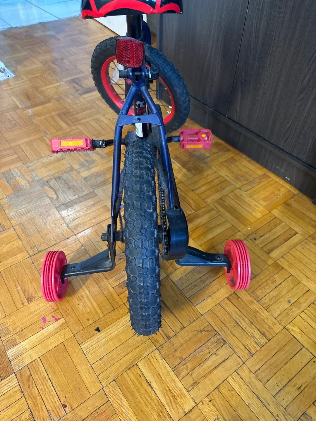 Spiderman Kids' Bike - Great Condition! image indicator(3)