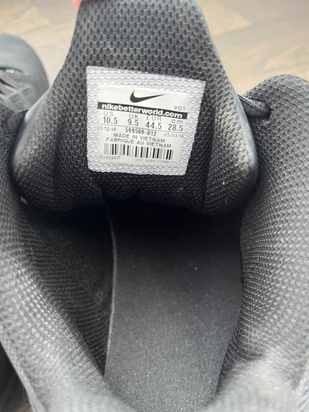 Nike Air Visi Pro 4 Black Basketball Shoe, 10.5 US (Men) image indicator(5)