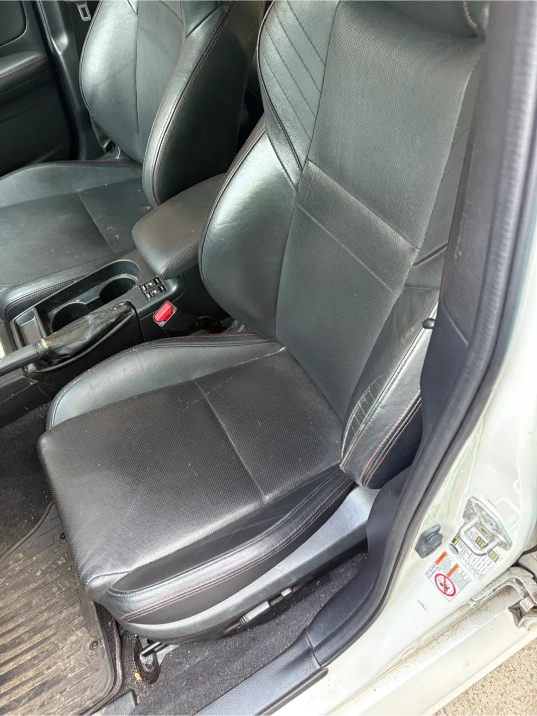 Subaru WRX - White 2017 image indicator(9)