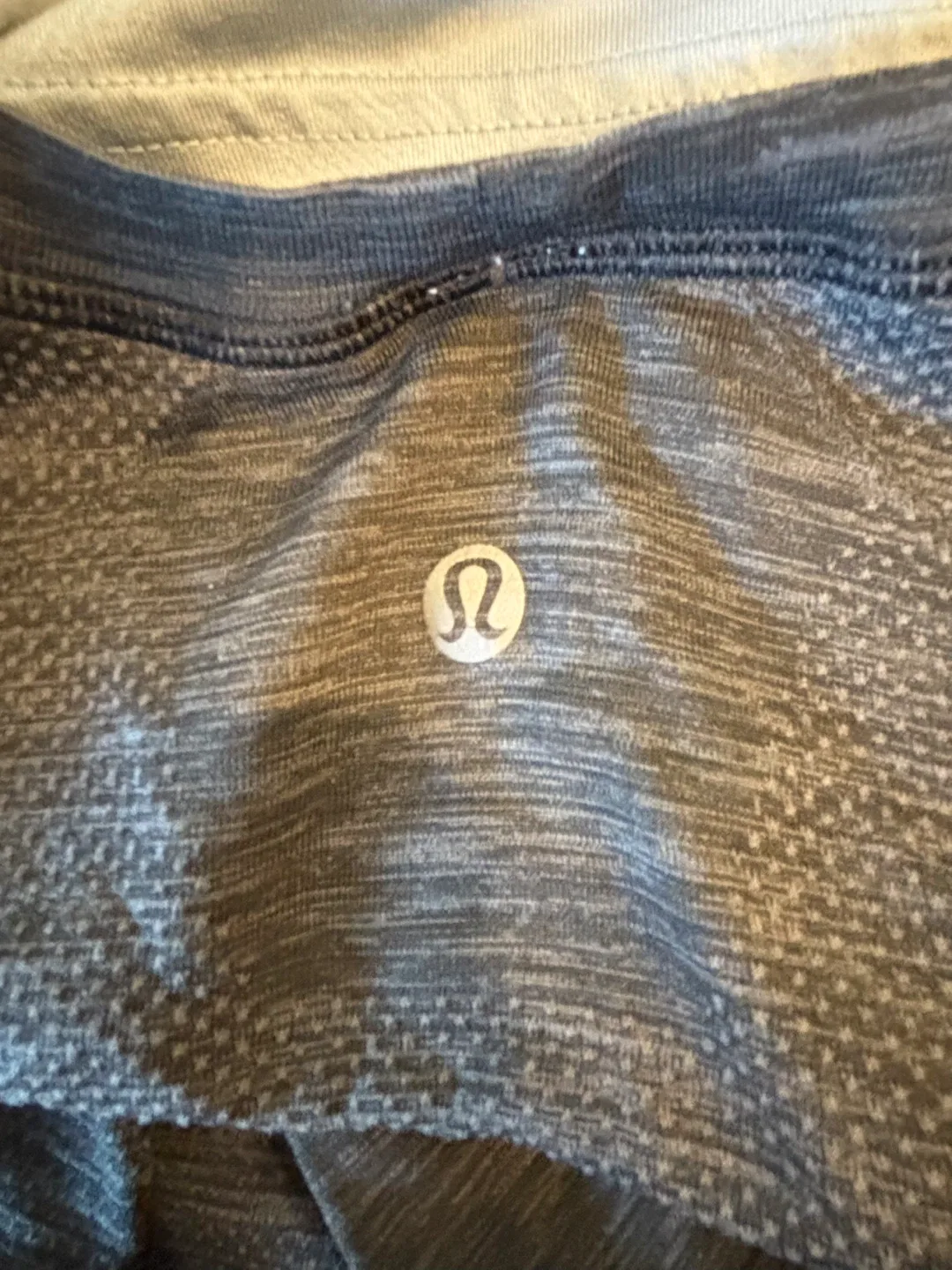 Men’s Size Medium & Large Gym Shirts & Shorts LOT For Sale image indicator(10)