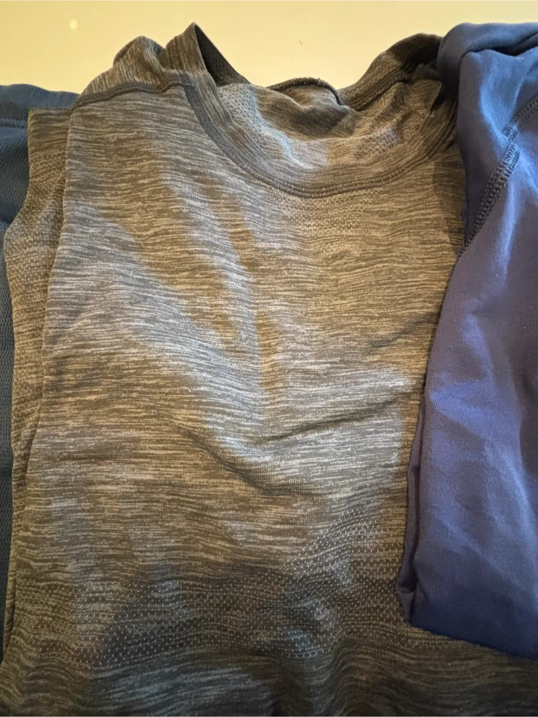 Men’s Size Medium & Large Gym Shirts & Shorts LOT For Sale image indicator(7)