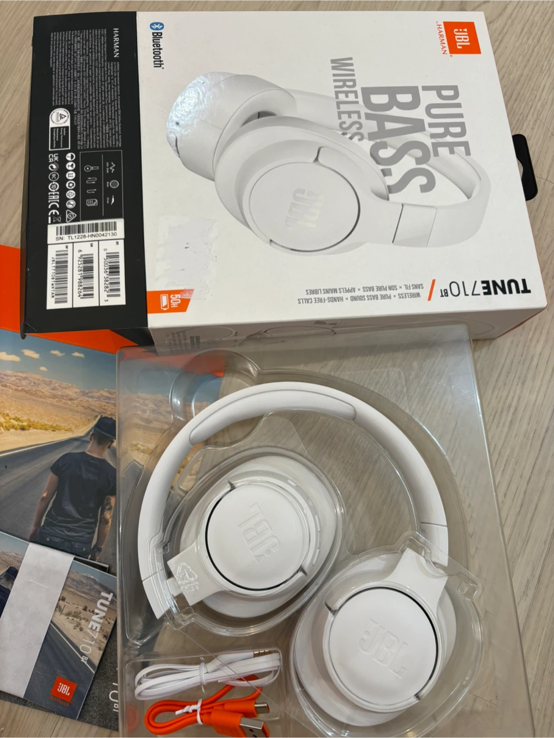 JBL wireless headphone - photo 3