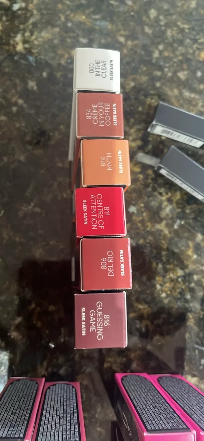 MAC Lipsticks & Lip Pencils - Various Shades image indicator(2)