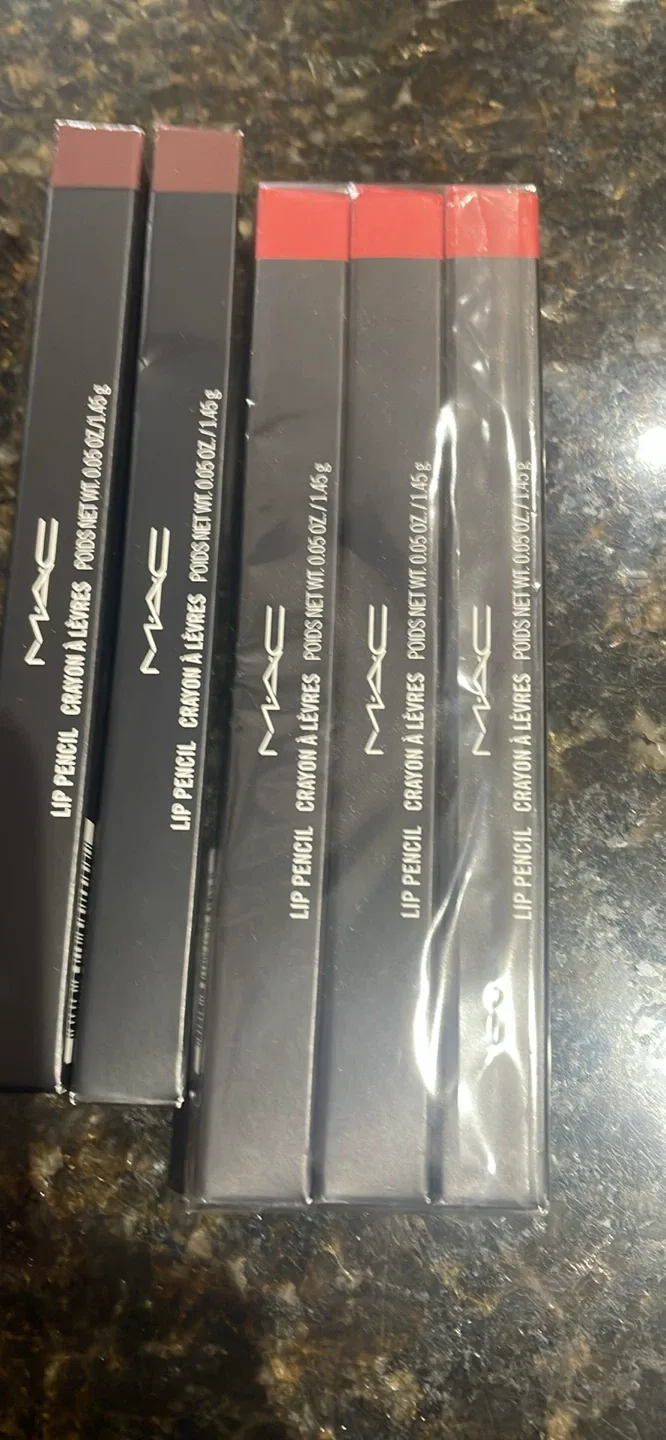 MAC Lipsticks & Lip Pencils - Various Shades image indicator(7)