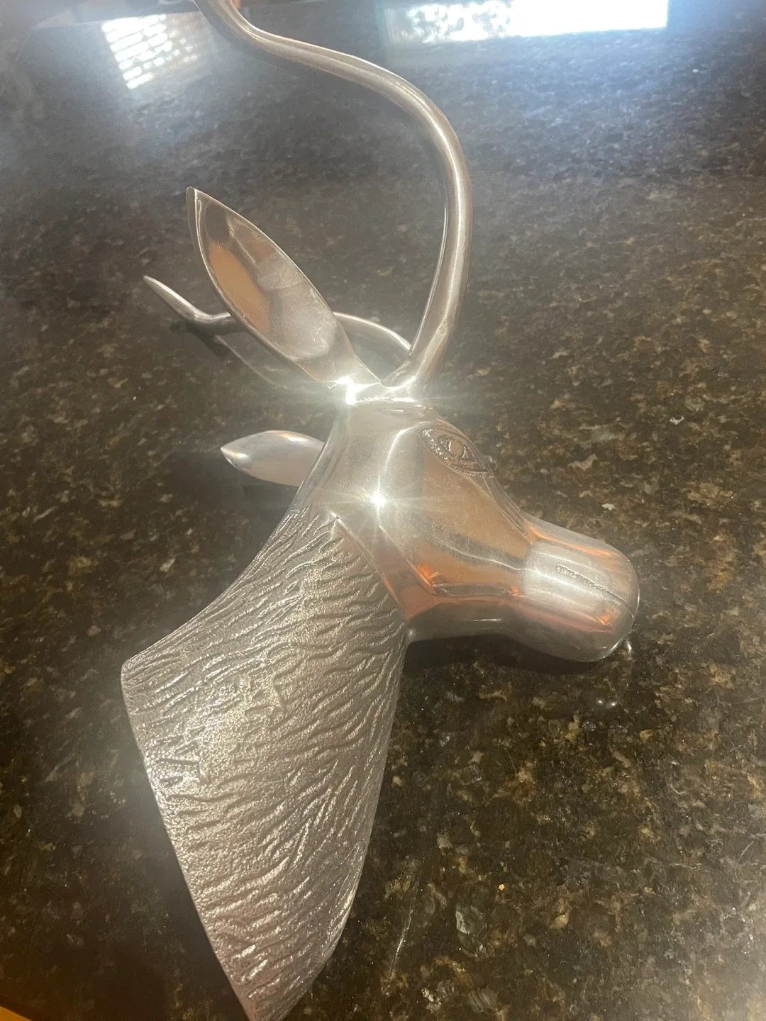 Silver Metal Deer Head Wall Mount image indicator(8)