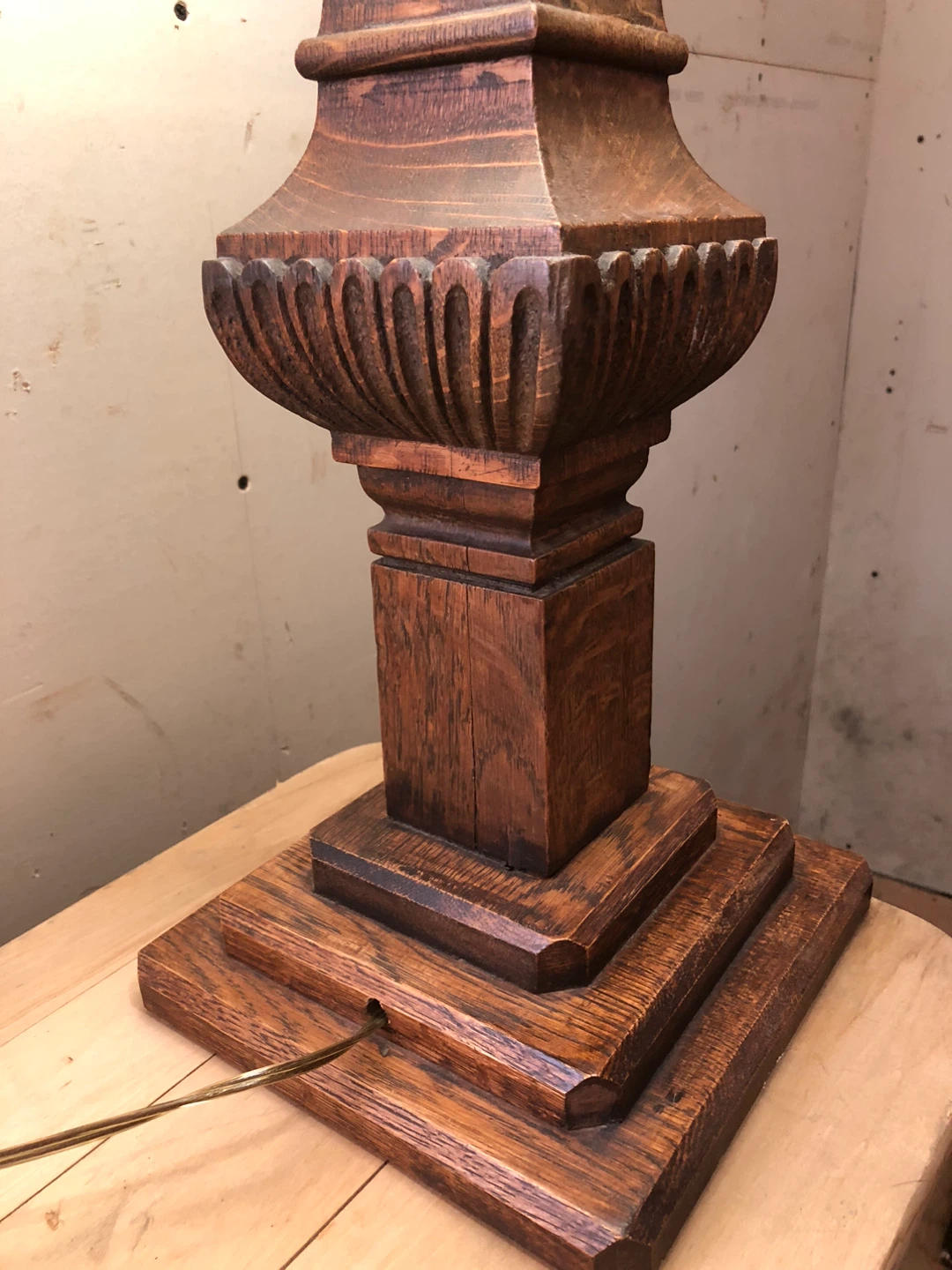 Pair of Wooden Table Lamps - photo 2