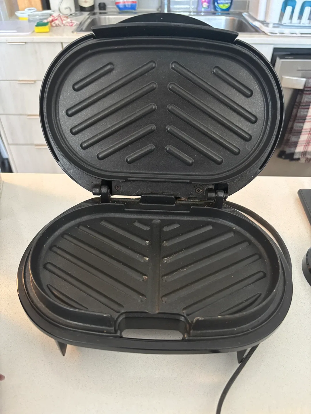 Hamilton Beach Electric Indoor Grill thumbnail