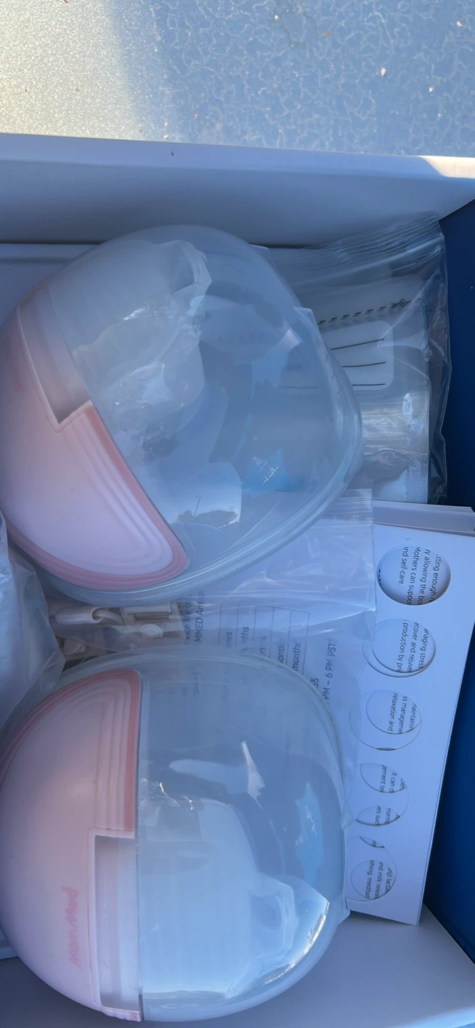 MomMed Wearable Breast Pump S21 - NEW - photo 2