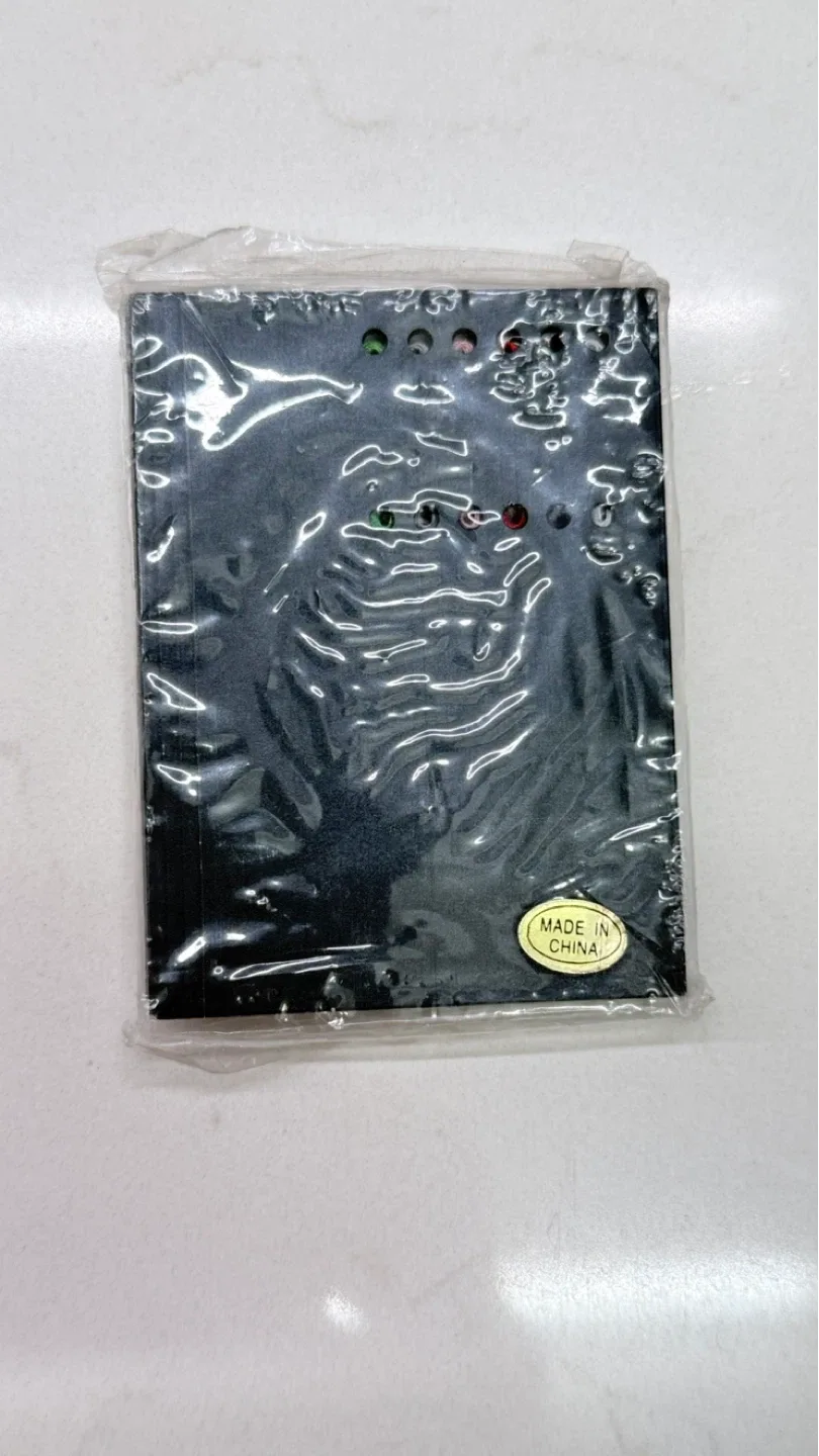 New Swan Dry Cleaning Sewing Kit - vintage unopened image indicator(3)