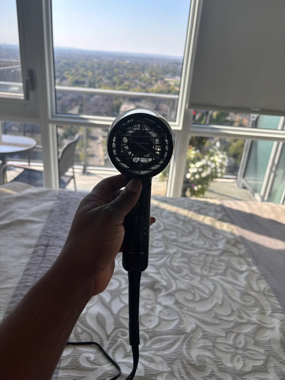 Quo Beauty Hair Dryer by Conair image indicator(3)