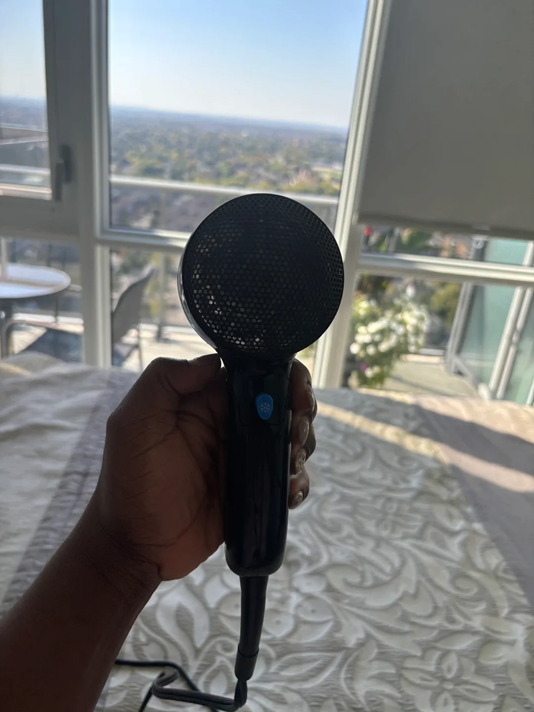 Quo Beauty Hair Dryer by Conair image indicator(4)