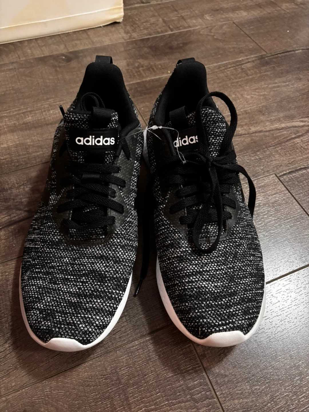 Men’s Adidas Cloudfoam Running Shoes - Size 11 US - photo 2