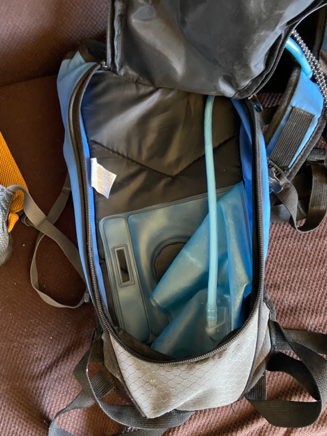 Platypus Duthie AM 12.0 Hydration Pack & North 49 Backpack - photo 4