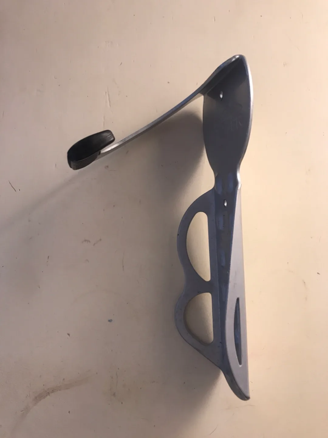 Flinger Bike Rack Wall Mount image indicator(2)