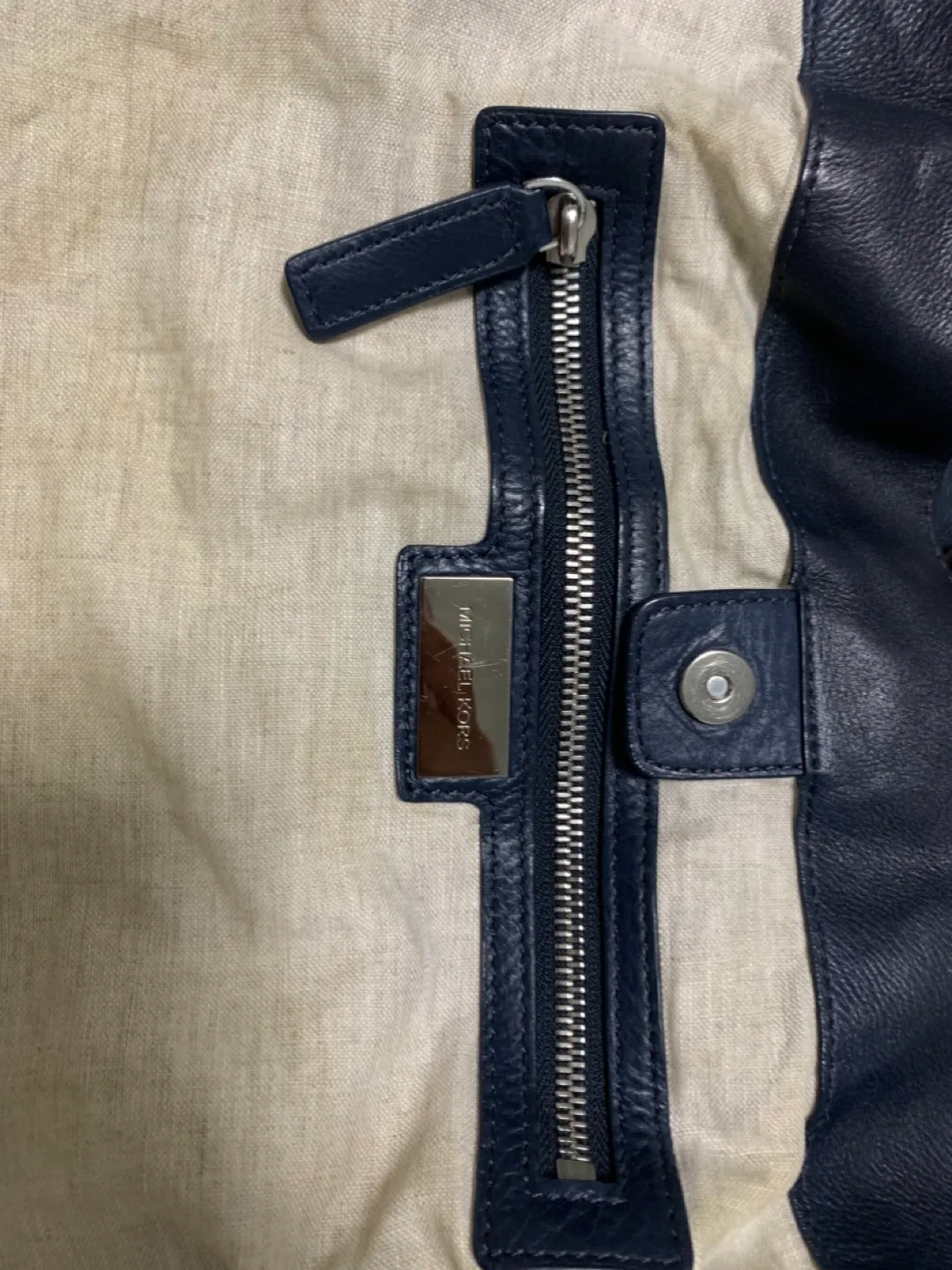 Michael Kors Navy Blue Leather Bucket Bag image indicator(4)