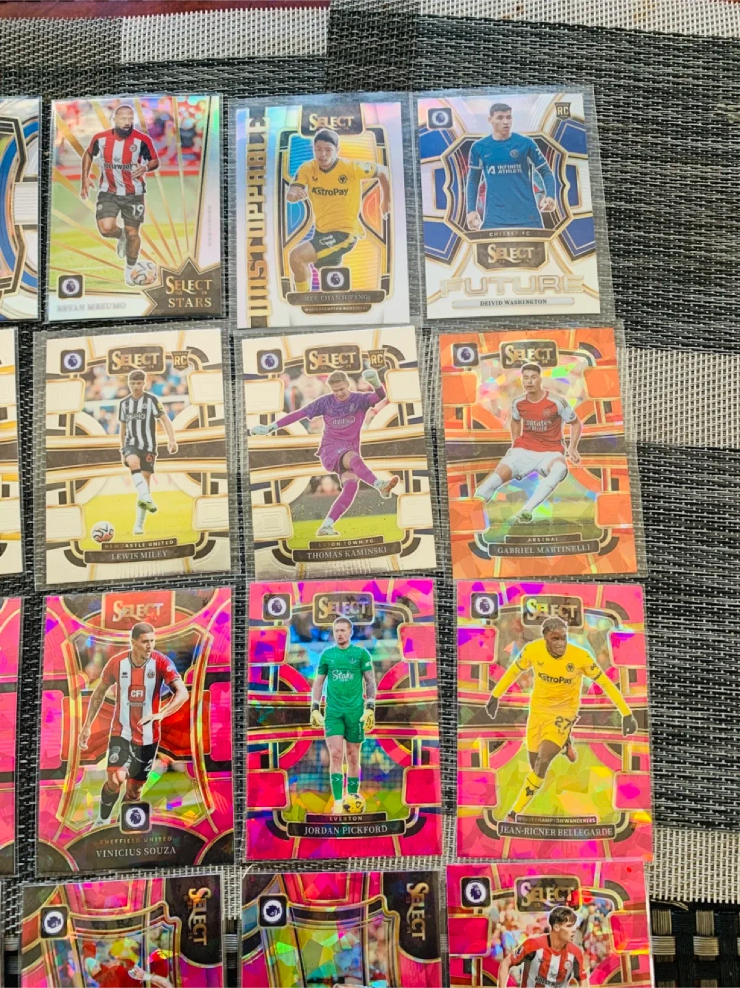 Lot of 27 Soccer Premier League Panini Trading Cards image indicator(3)