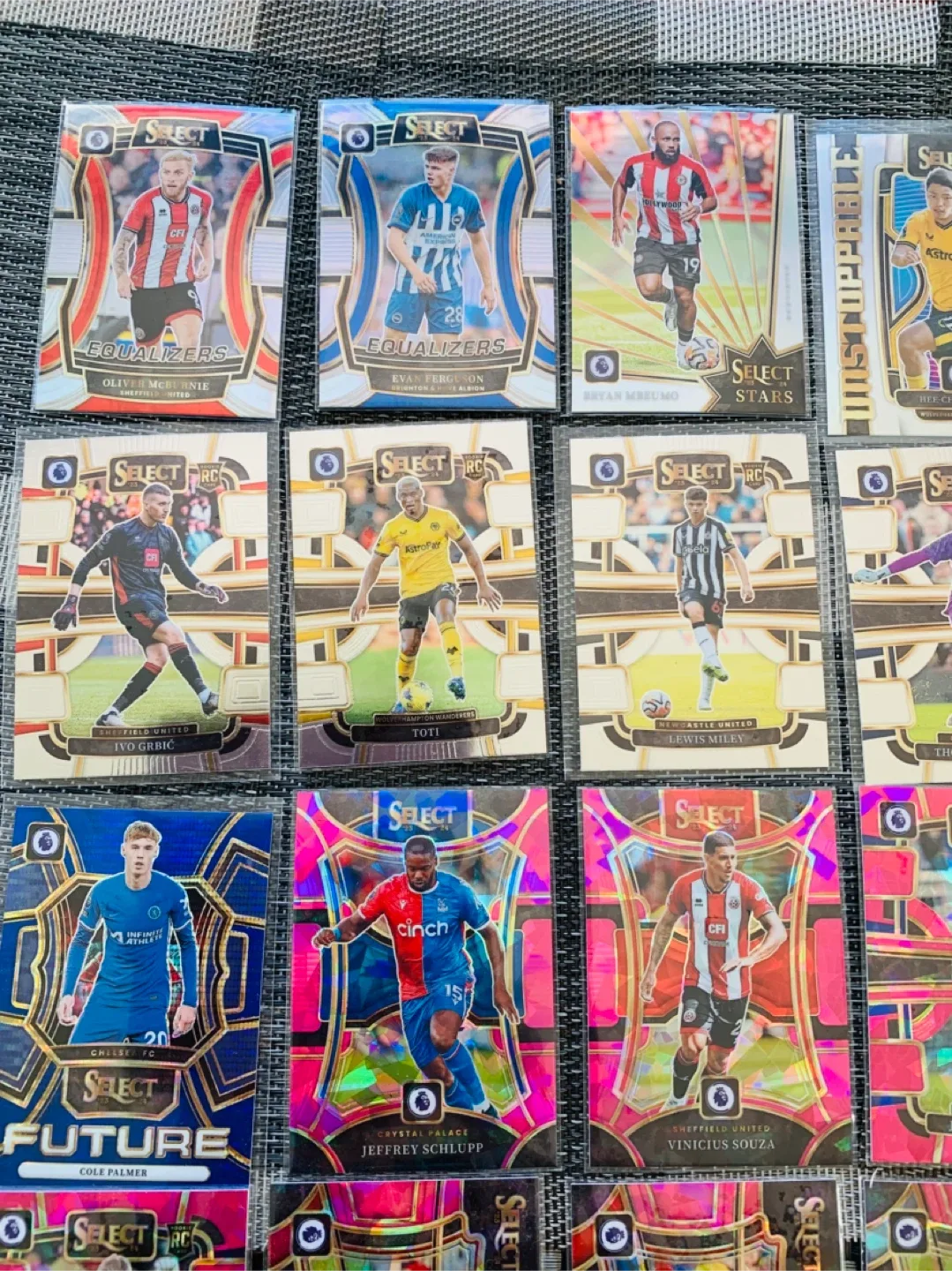 Lot of 27 Soccer Premier League Panini Trading Cards image indicator(2)
