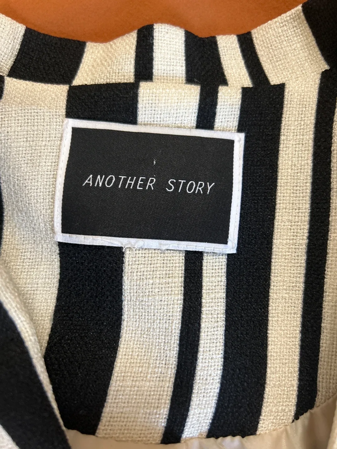 Striped Blazer - Size M/M image indicator(2)