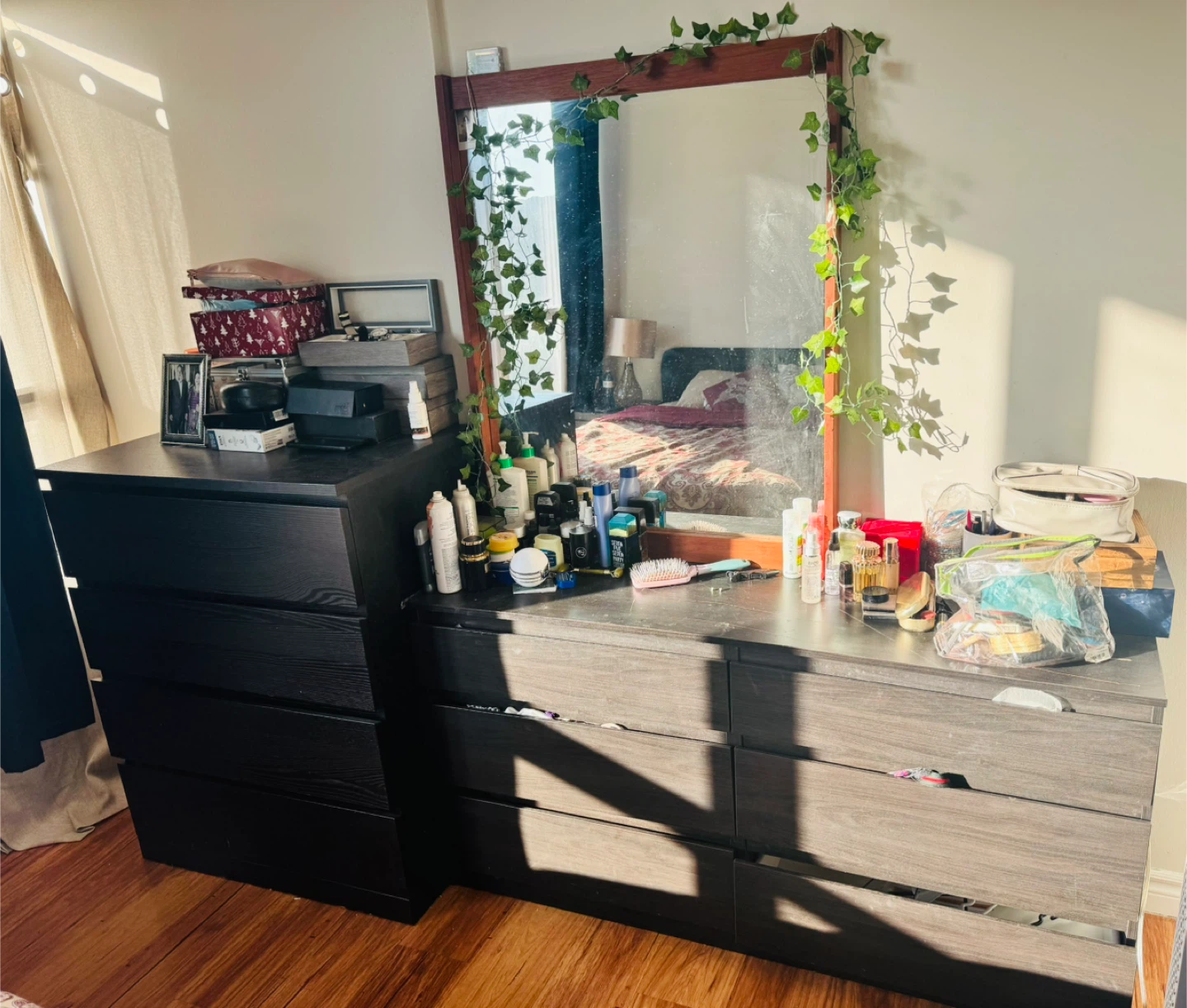 Bedroom Set with Dresser and Bed - photo 3