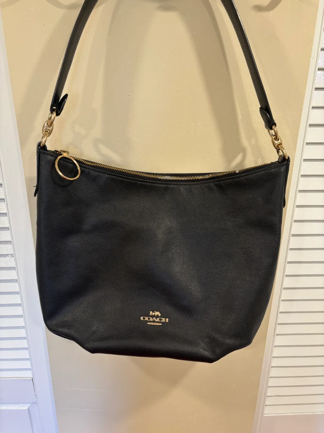 Coach Black Leather Shoulder Bag image indicator(6)