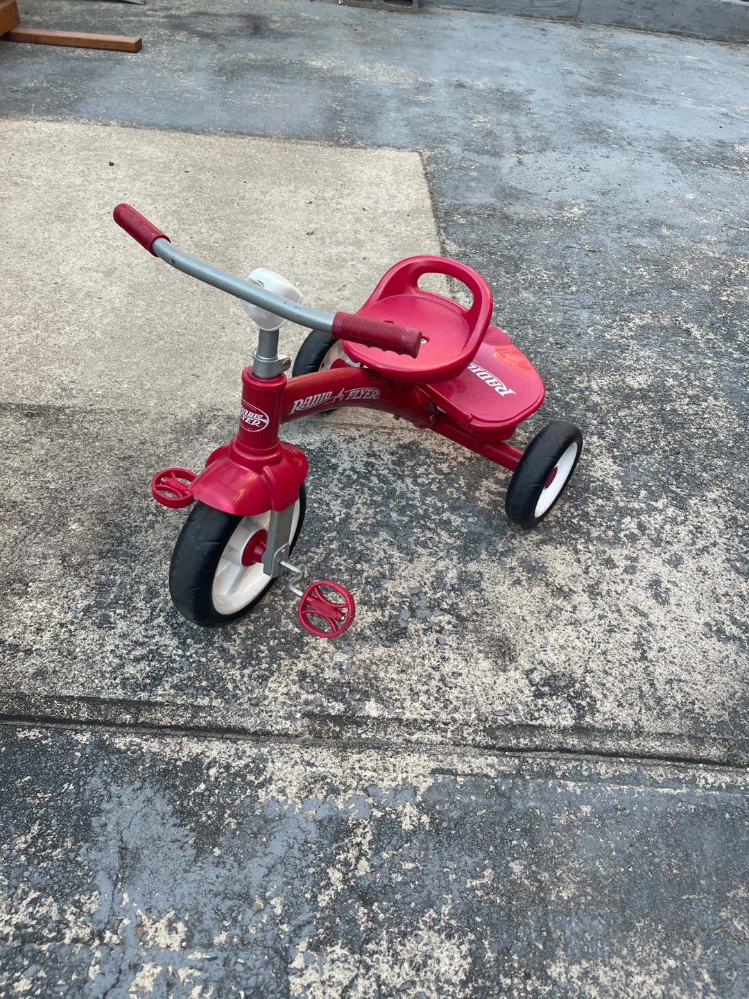 Radio Flyer Red Tricycle